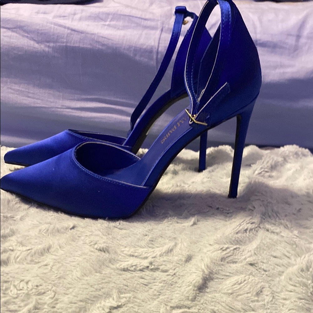 Dream Pairs Vibrant Blue Heels